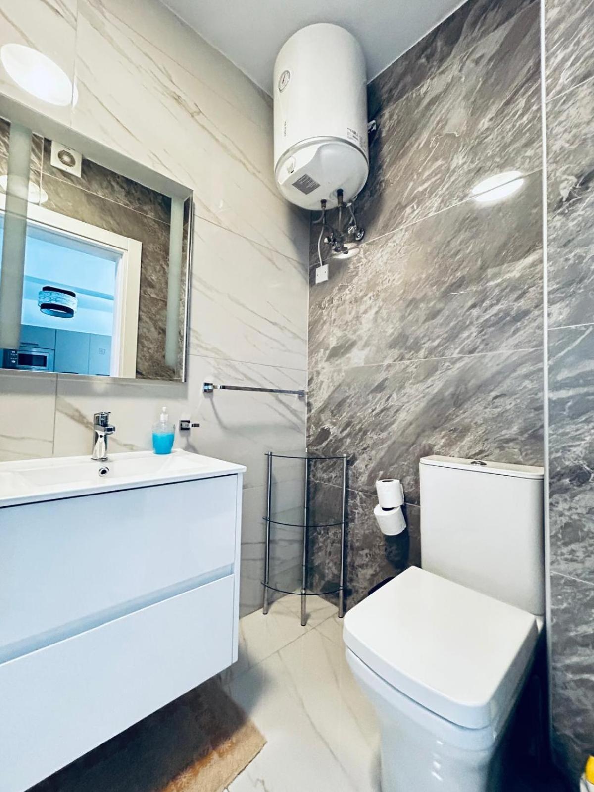 Bright And Spacious 3-bedroom - Tigne Point * Sliema