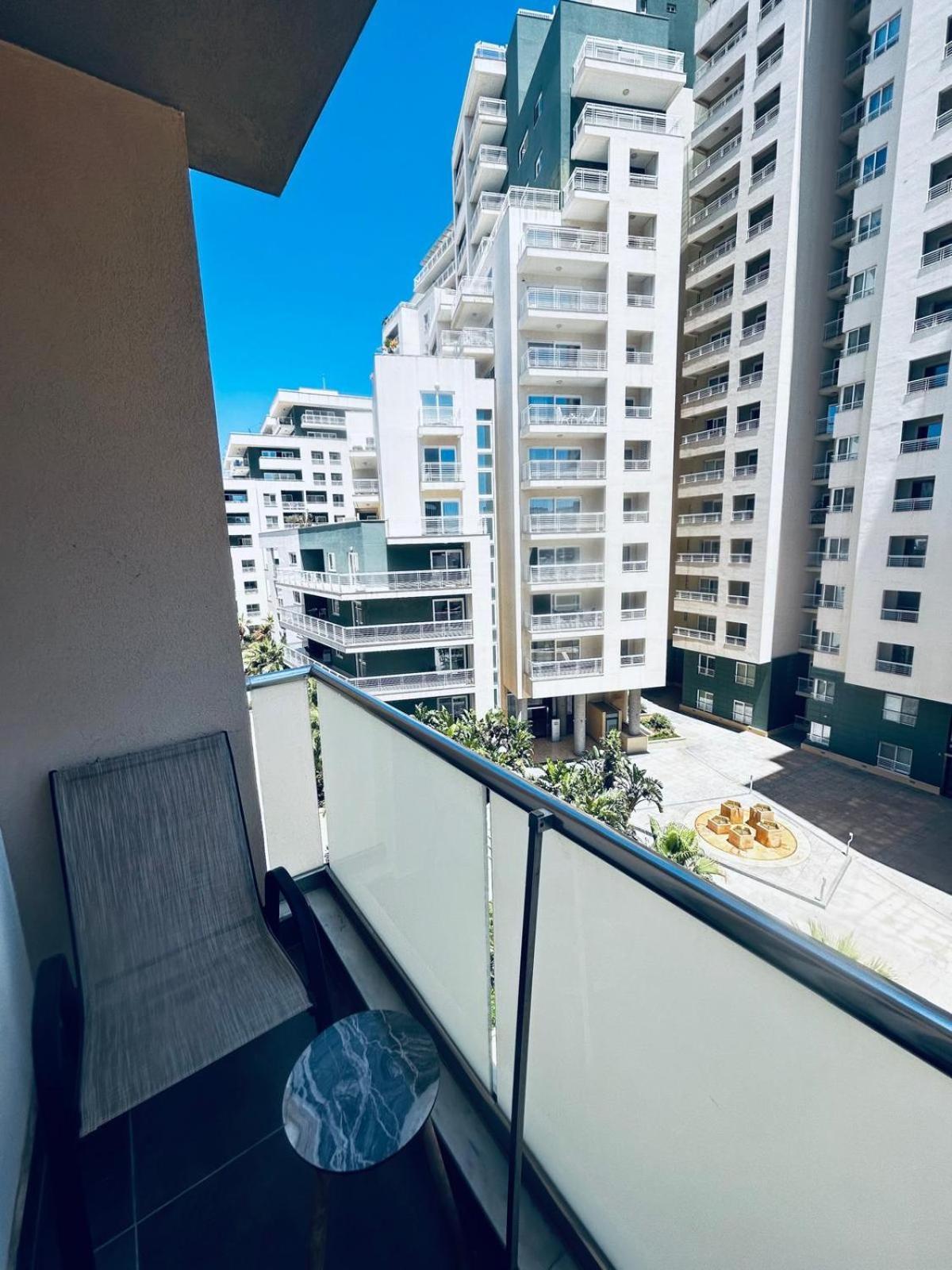 Bright And Spacious 3-bedroom - Tigne Point *